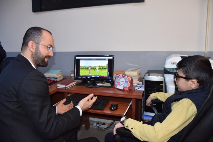 Cumhurbaşkanı Erdoğan "Müslüm Baba Gibi" Demişti, İşte O Çocuk