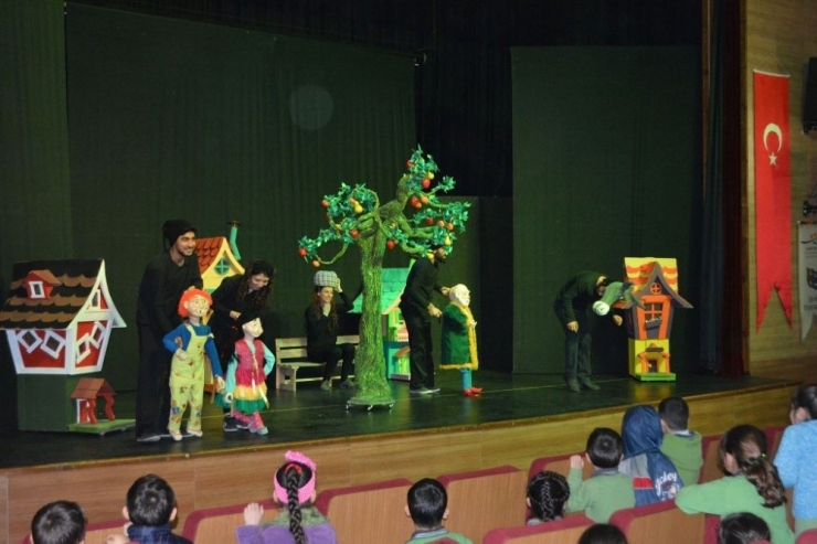 Miniklere Kukla Oyunu