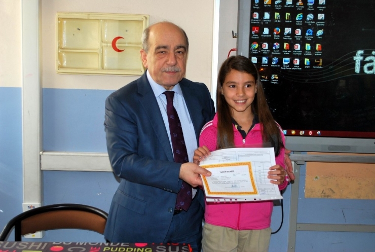 Salihli’de 27 Bin Öğrenci Yarıyıl Tatiline Çıktı