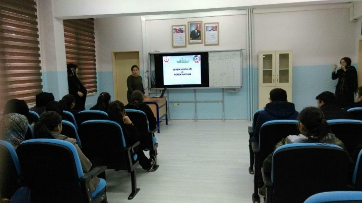 Dumlupınar’da Lise Öğrencilerine ‘Veremle Mücadele’ Eğitimi