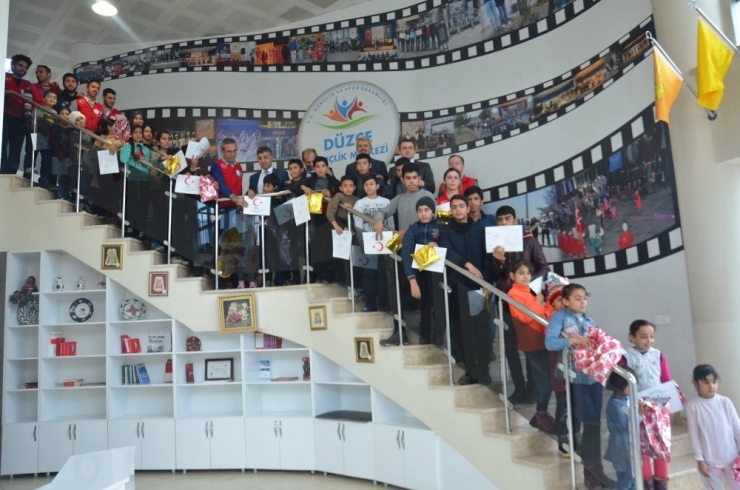 Muhacir Öğrencilerde Karne Aldı