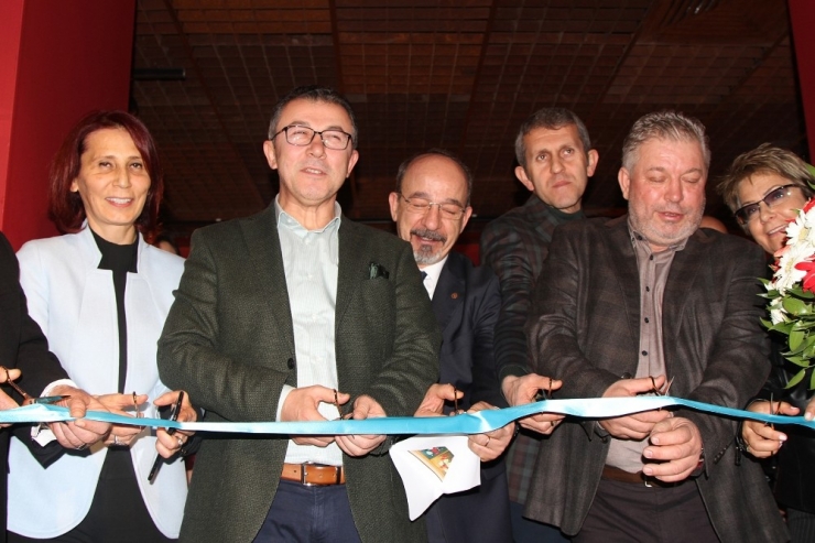 Rus Ressamın Gözünden Resimlerle Türkiye Tarihi