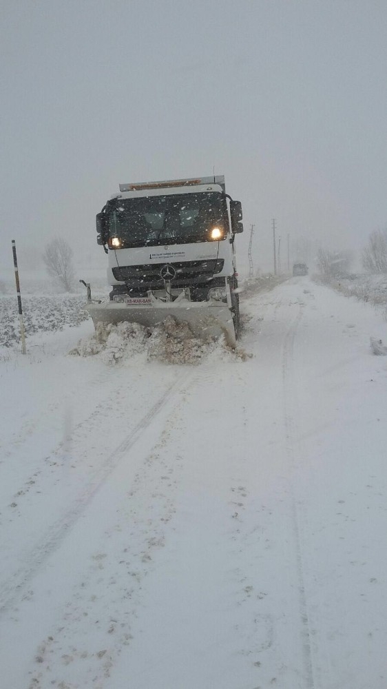 İzmir’de Karla Mücadele Başladı