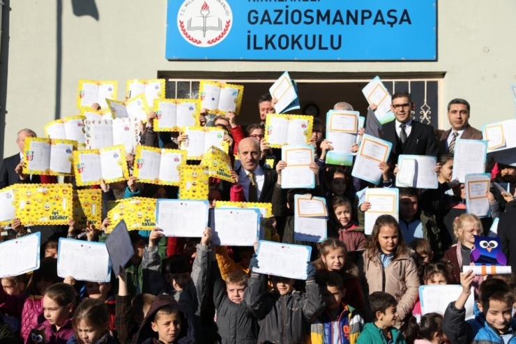 Kırklareli’nde 49 Bin 694 Öğrenci Karne Heyecanını Yaşadı