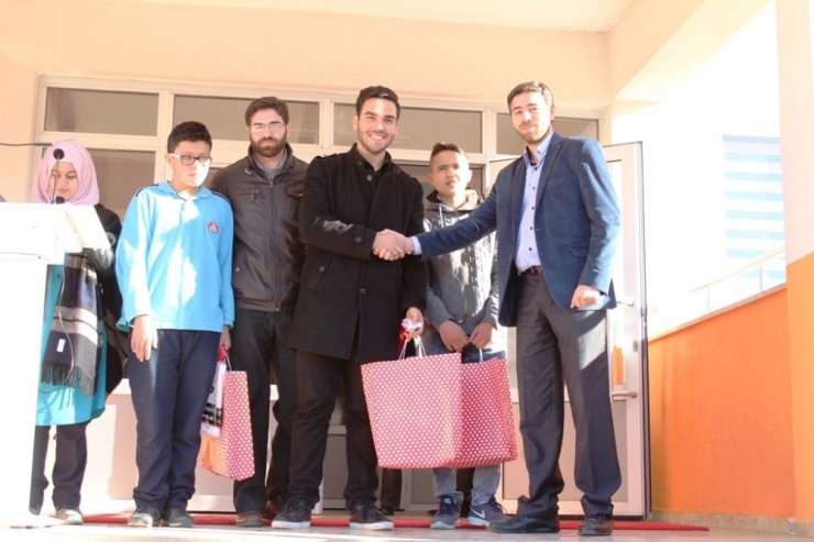 Ayvalık’ta Siyer-i Nebi Ödülleri Sahiplerine Verildi