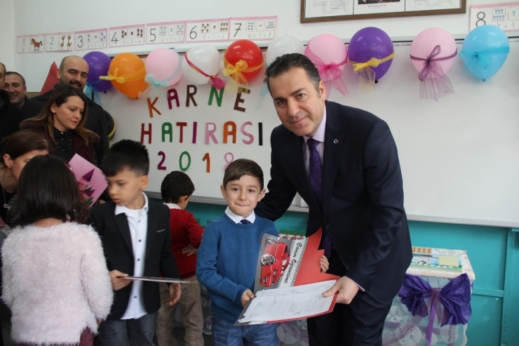 Niksar’da Öğrencilerin Karne Sevinci