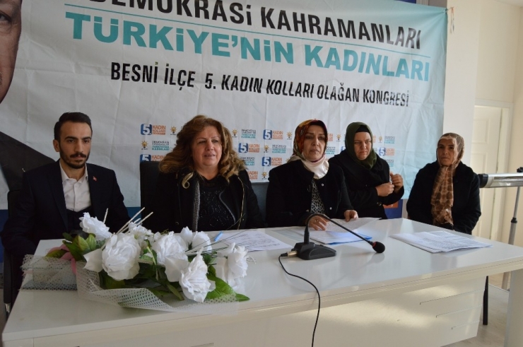 Ak Parti Besni Kadın Kolları Başkanlığına Semra Semiz Seçildi