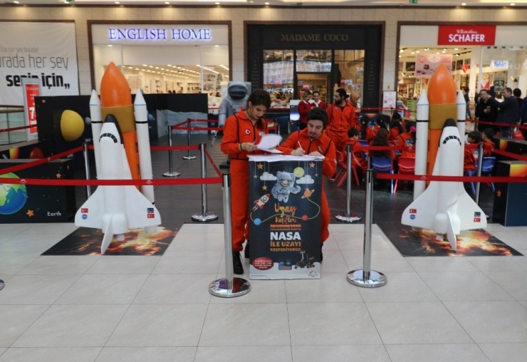 Çocuklar, Ceylan Karavil Park’ta Uzayı Keşfediyor