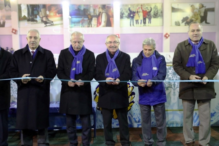 Kayyumdan Çocuklara En Anlamlı Karne Hediyesi