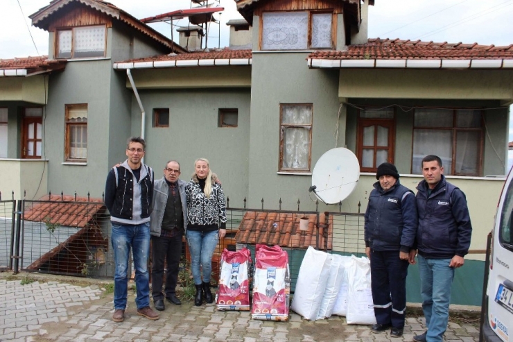 Büyükşehir’den Sokak Hayvanları İçin Mama Yardımı