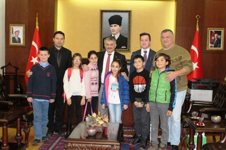 Balıkesir Valisi Yazıcı,’mini Mini Empati Grubu’na Katıldı