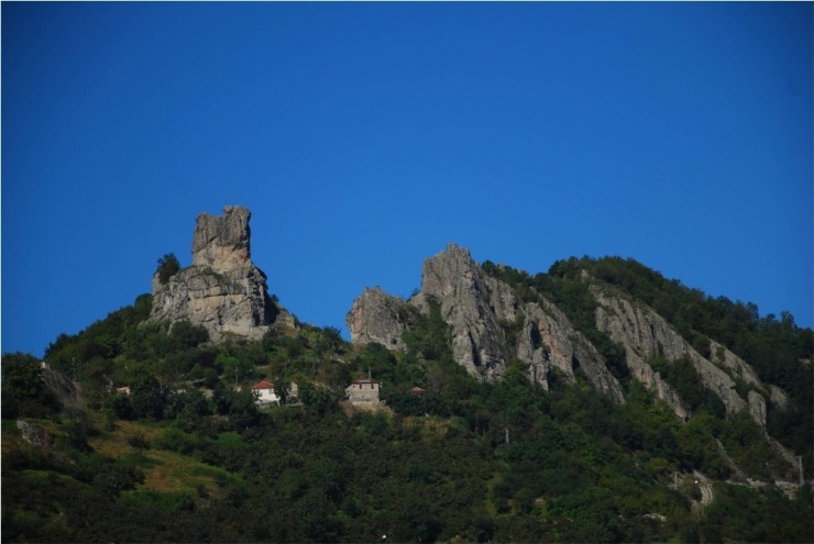 Tarihi Gençağa Kalesi Kurtarılıyor