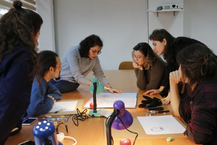 Eczacılık Fakültesi’nden ‘Bilimsel Bitki Ressamlığı’ Kursu