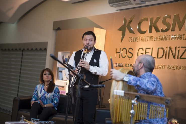 Ney Ve Klarnet Aynı Sahnede