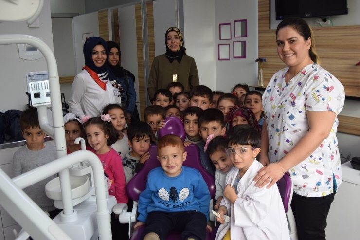 Miniklere Ağız Ve Diş Sağlığının Önemi Anlatıldı