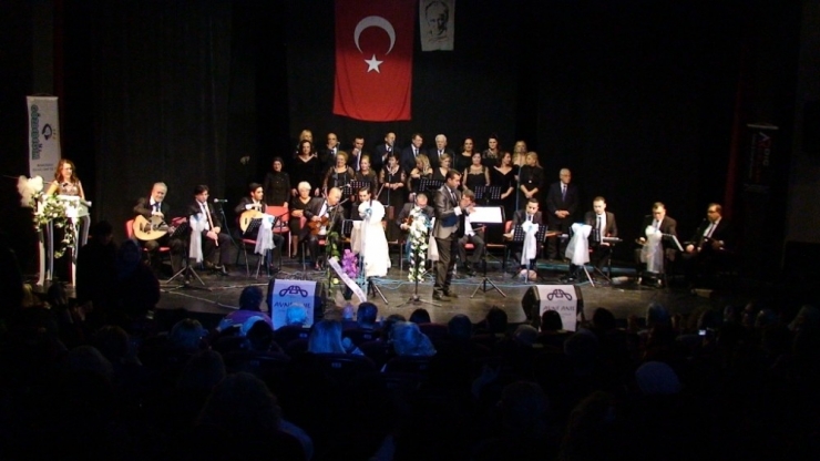 Konak’ın Sahnelerinde Müzik Ziyafeti