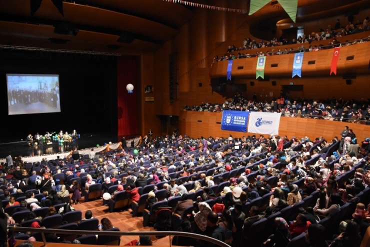 Hem Bilgisayar Kullanmayı Öğrendiler, Hem Laptop Kazandılar