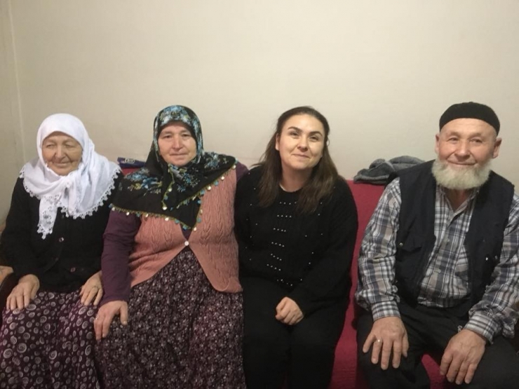 39 Yıllık Anne Hasreti Facebook’ta Son Buldu