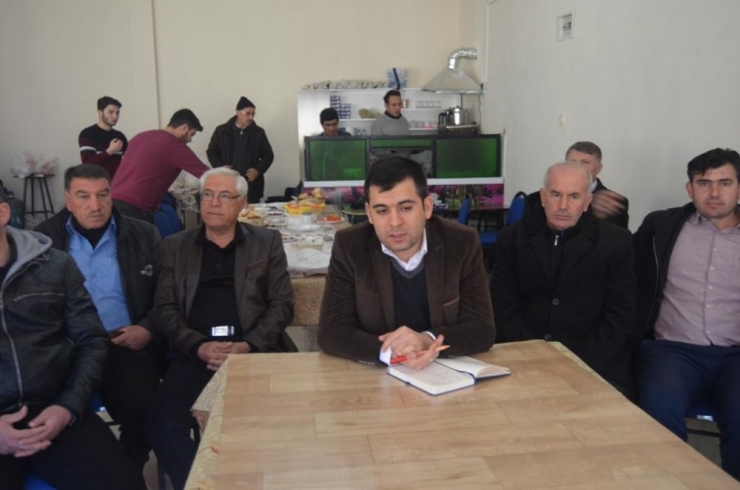 Ak Parti’li Kaçar Muhtarlarla Kahvaltıda Buluştu