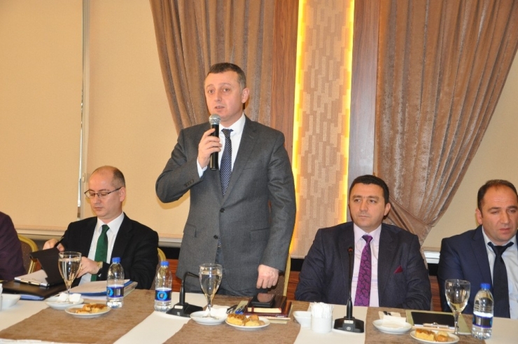 Vali Büyükalın Muhtarların Sorunlarını Dinlendi