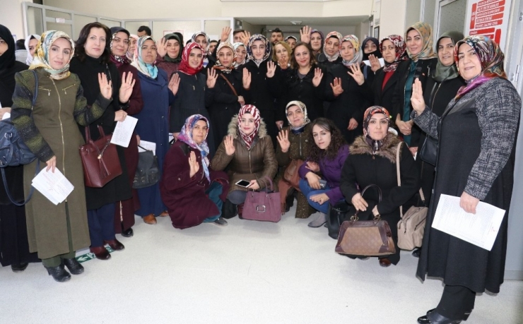 Ak Partili Kadınlardan Kızılay’a Kan Bağışı