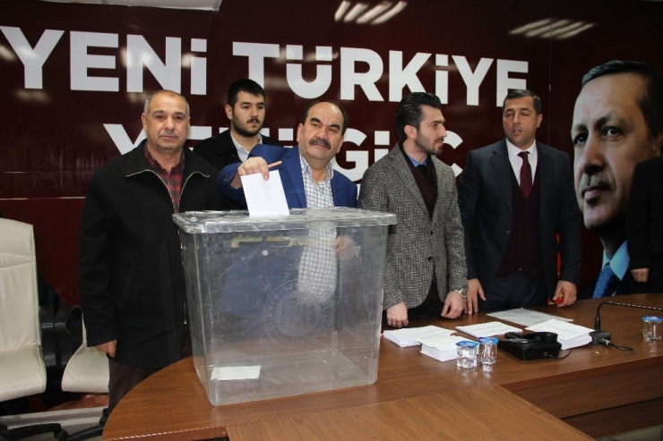 Ak Parti Yunusemre Teşkilatında Temayül Heyecanı