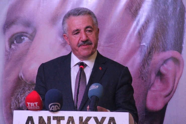 Bakan Arslan: "Burnumuzun Dibinde Terör Koridoru Oluşturulmasına Sessiz Kalacak Değiliz"