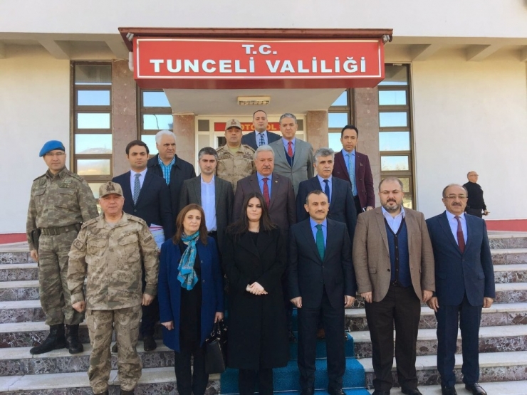 Bakan Sarıeroğlu: “Tunceli’ye Bu Sene 2 Milyarın Üzerinden Yatırım Planlaması Söz Konusu”