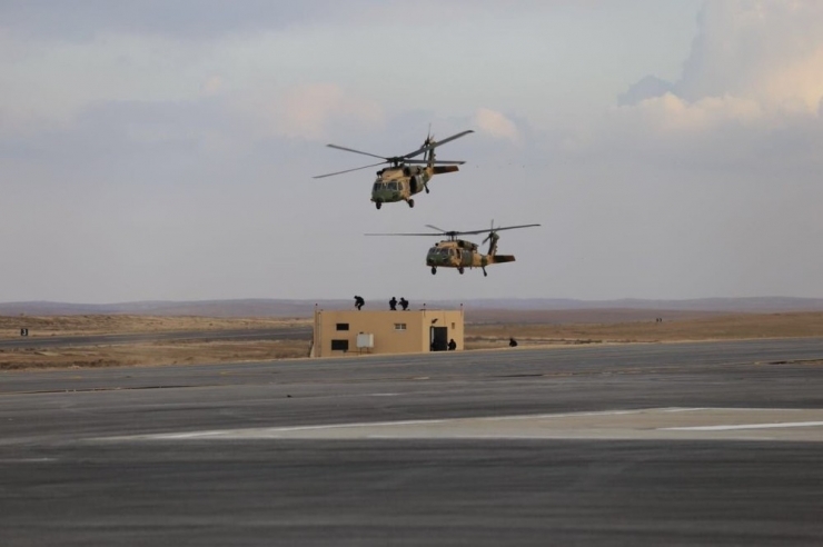 Ürdün, Abd Üretimi Black Hawk Helikopterini Teslim Aldı