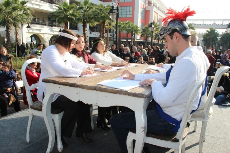 Görme Engellilerden Braille Alfabesiyle Tiyatro