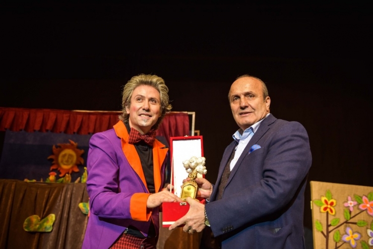 Taşköprü’de Minikler Tiyatroya Doydu