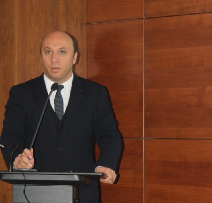 Ayvalık’ta ’Temel Eğitim Kuruları Okul Yöneticileri’ Semineri