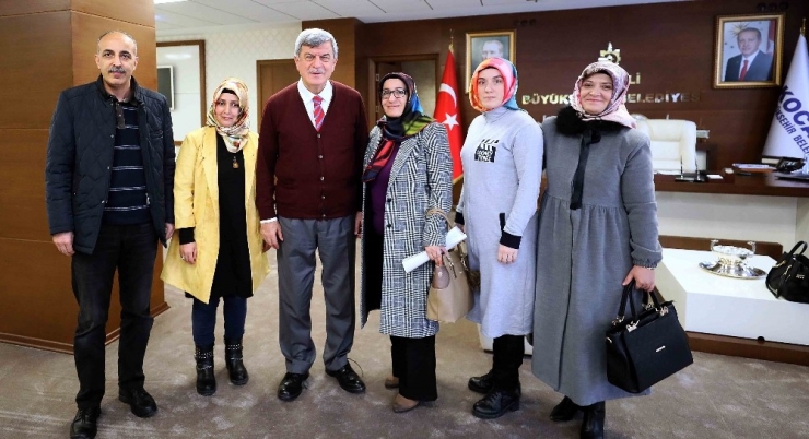 Başkan Karaosmanoğlu, “Eğitimde Hedef Daha Çok Çalışmaktır’’