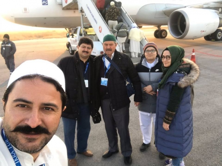 Başkan Hasan Kalın Seyitgazili Vatandaşlarla Umre Yolunda