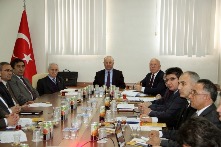 Cazibe Merkezleri Programı İle Rekabetçi Sektörler Programı Bilgilendirme Ve Değerlendirme Toplantısı Yapıldı