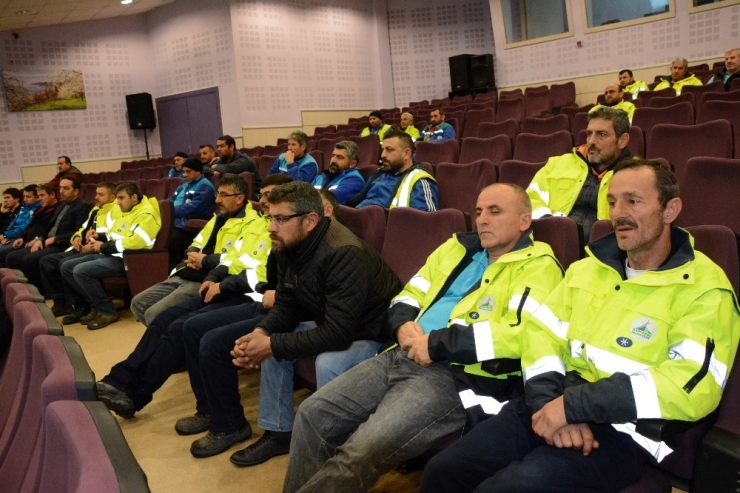 Kartepe Belediyesi’nden Personeline Asfalt Semineri