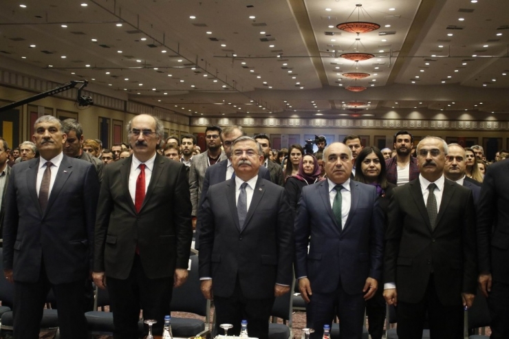 Bakan Yılmaz, "Suriyelilerin Yoğun Olarak Yaşadığı 17 İlde 155 Adet Okul Yapacağız"