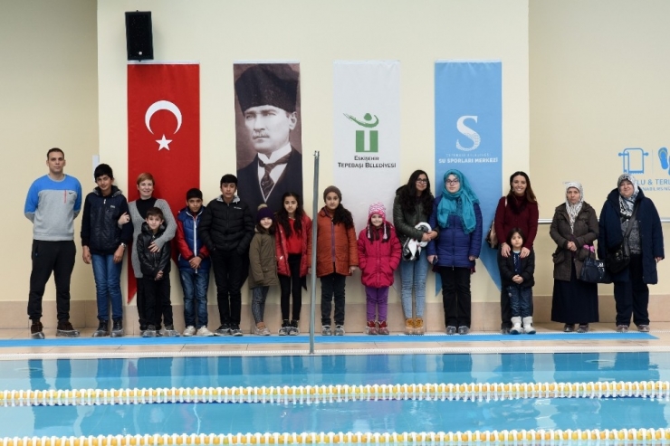 Tepebaşı’nda Yüzme Bilmeyen Kalmayacak