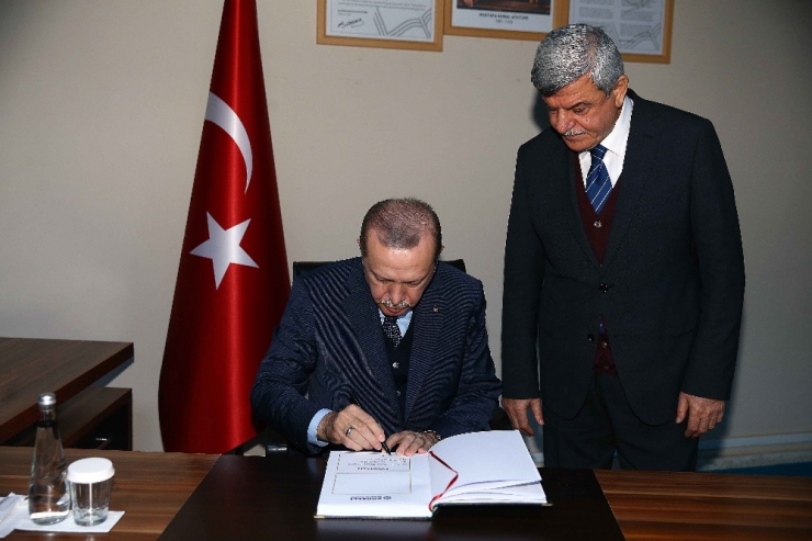 Karaosmanoğlu, İzmit Metro Projesi İçin Cumhurbaşkanından Destek İstedi