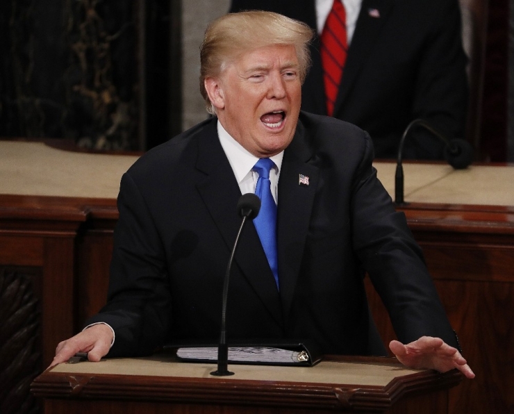 Trump’ın Reytingleri Beklenilenin Altında