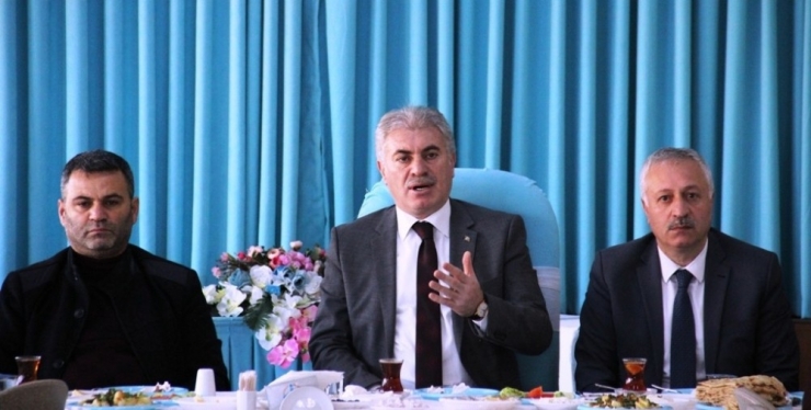 Başkan Memiş Personeliyle Kahvaltıda Buluştu