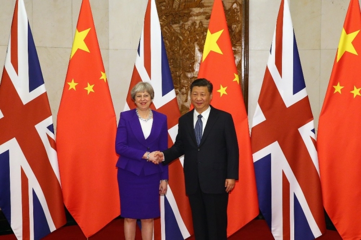 Theresa May, Çin Devlet Başkanı Jinping İle Görüştü