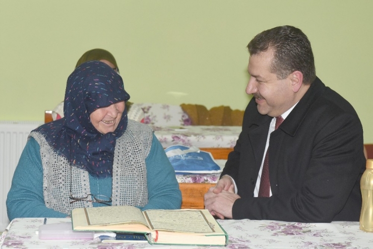 Yılmaz’dan Kur’an Kursuna Ziyaret