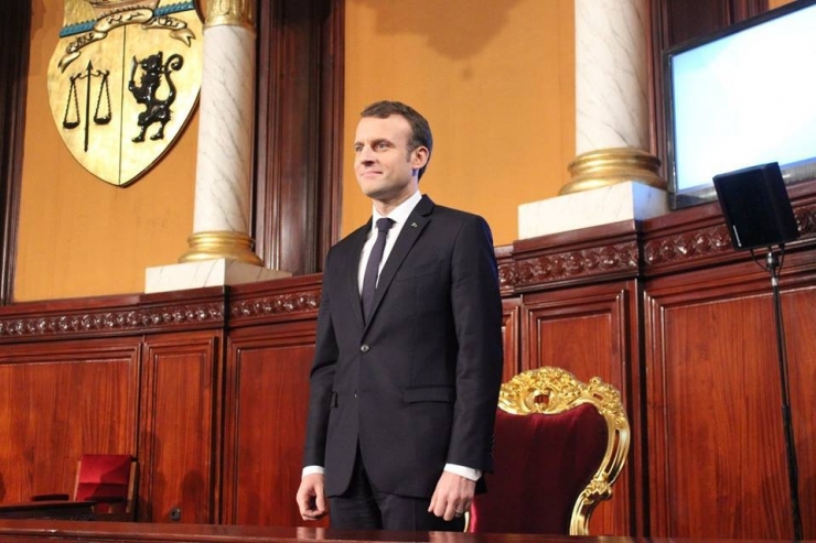 Fransa Cumhurbaşkanı: "Siz Tunus Halkı Olarak Demokrasi İle İslamın Bir Arada Bulunabileceğine İnanmayanları Yalancı Çıkardınız"