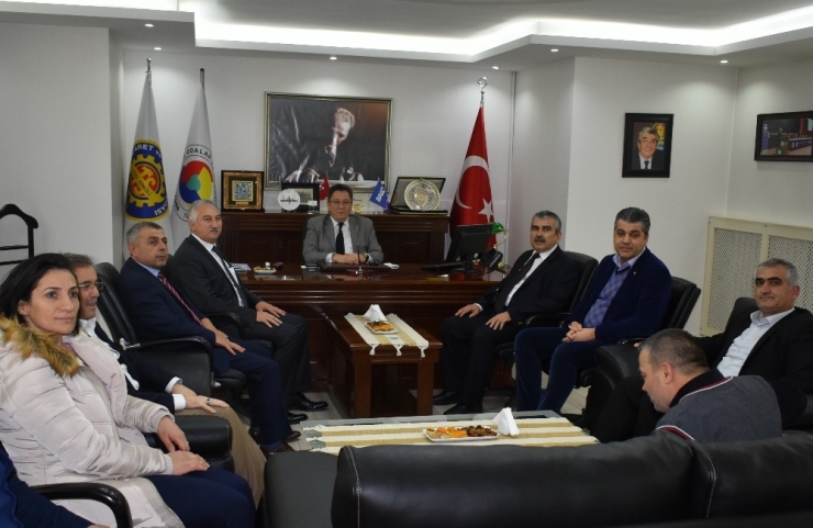 Sertan Yalçın’dan Çarşı Esnafına Otopark Müjdesi