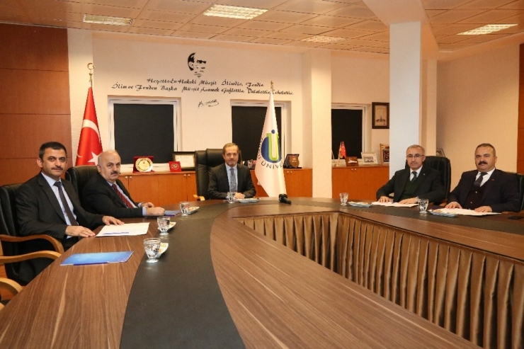 Doğu Karadeniz’in 5 Rektörü Ordu’da Buluştu