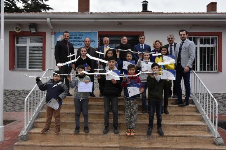 Minik Havacılar Sertifikalarını Aldı