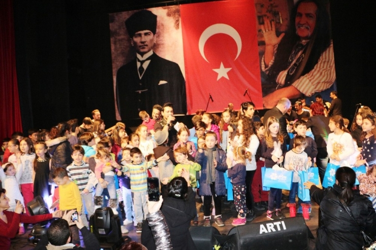 Adam Olacak Çocuklar Barış Manço’yu Andı