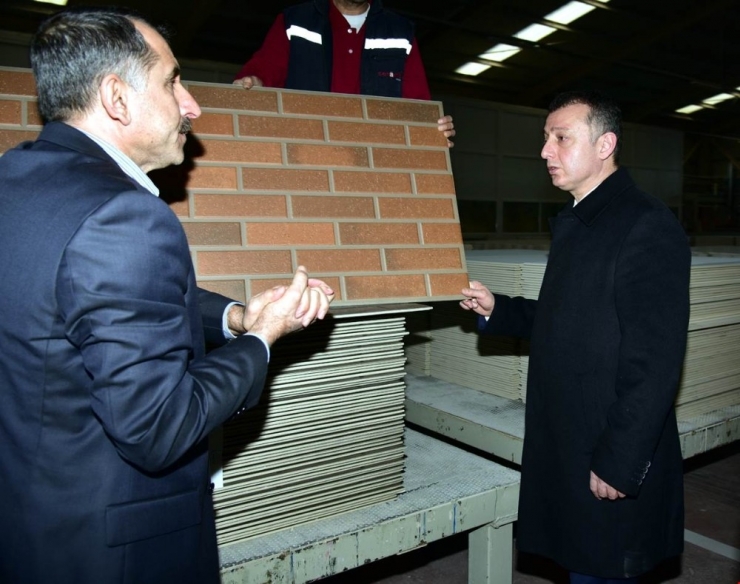 Vali Büyükakın’dan Kentteki Fabrikalara Ziyaret