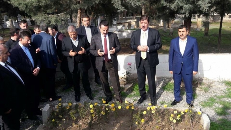 Ak Parti Şanlıurfa Milletvekili Faruk Çelik Birecik’te
